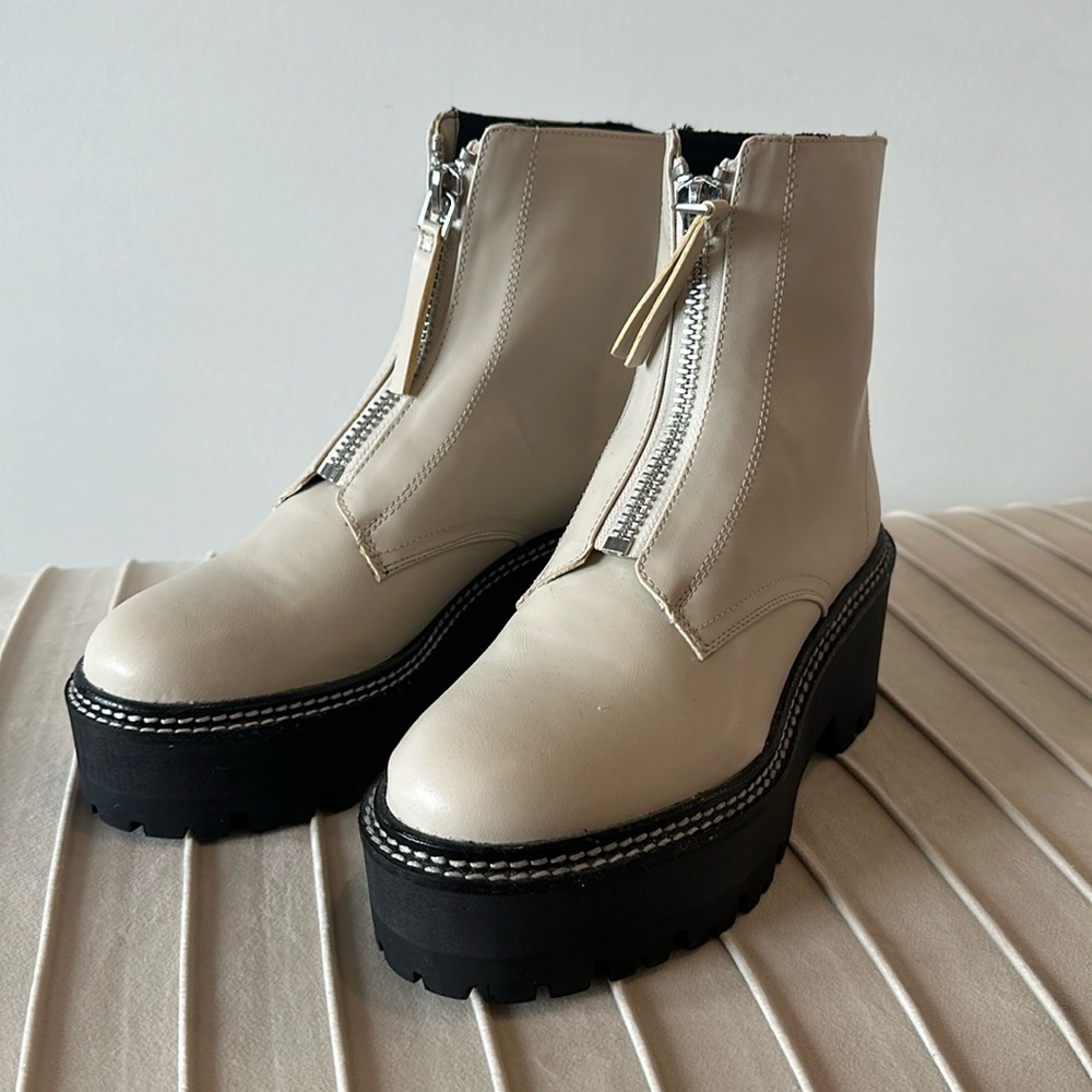 NWOT H&M platform beige and black ankle boots